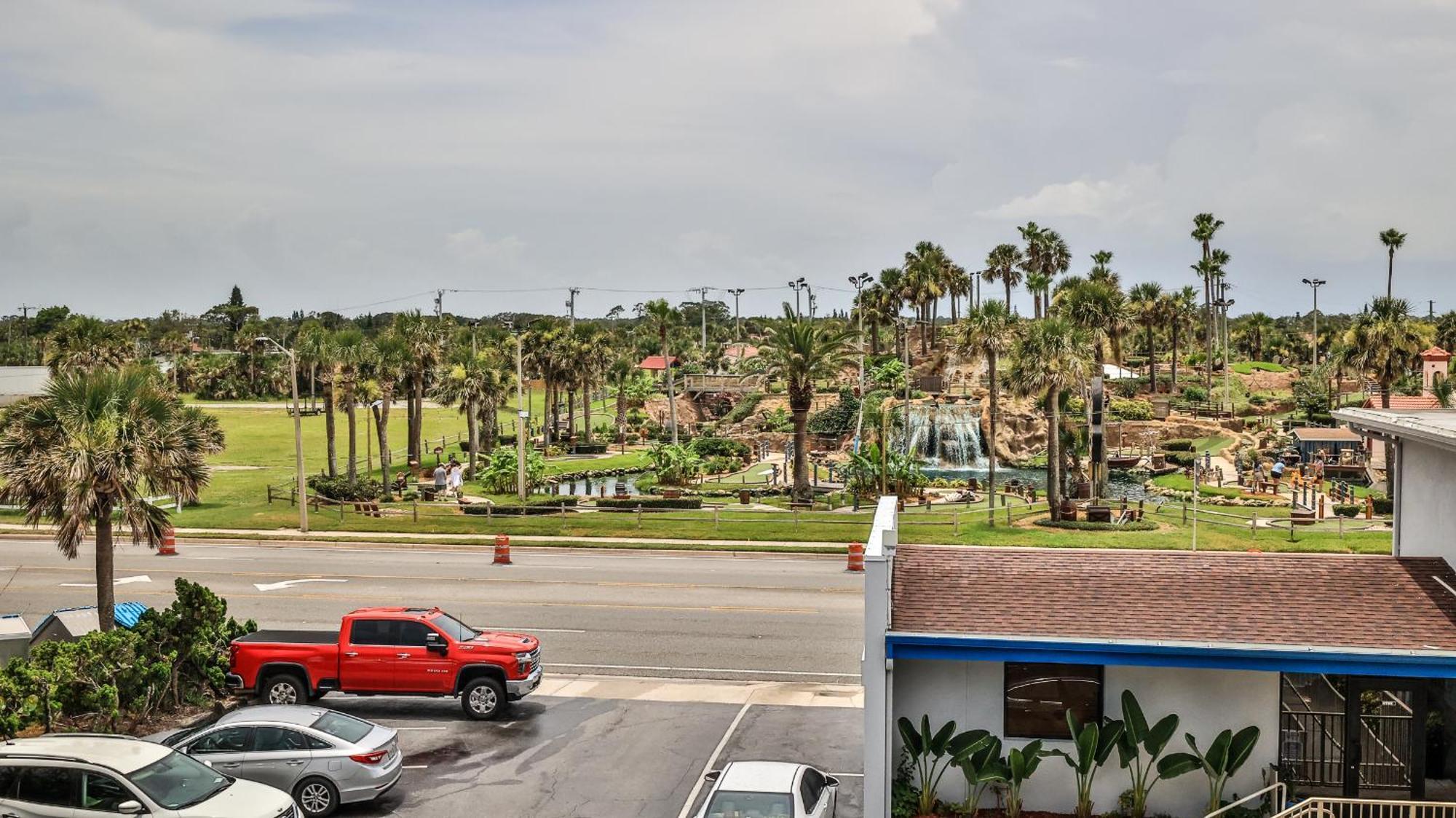 אורמונד ביץ Driftwood Beach Motel מראה חיצוני תמונה